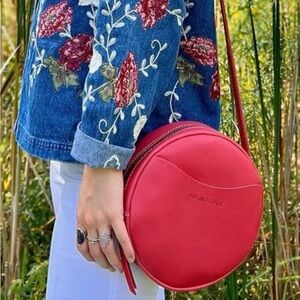 Portland Leather Large Circle Crossbody in Ruby